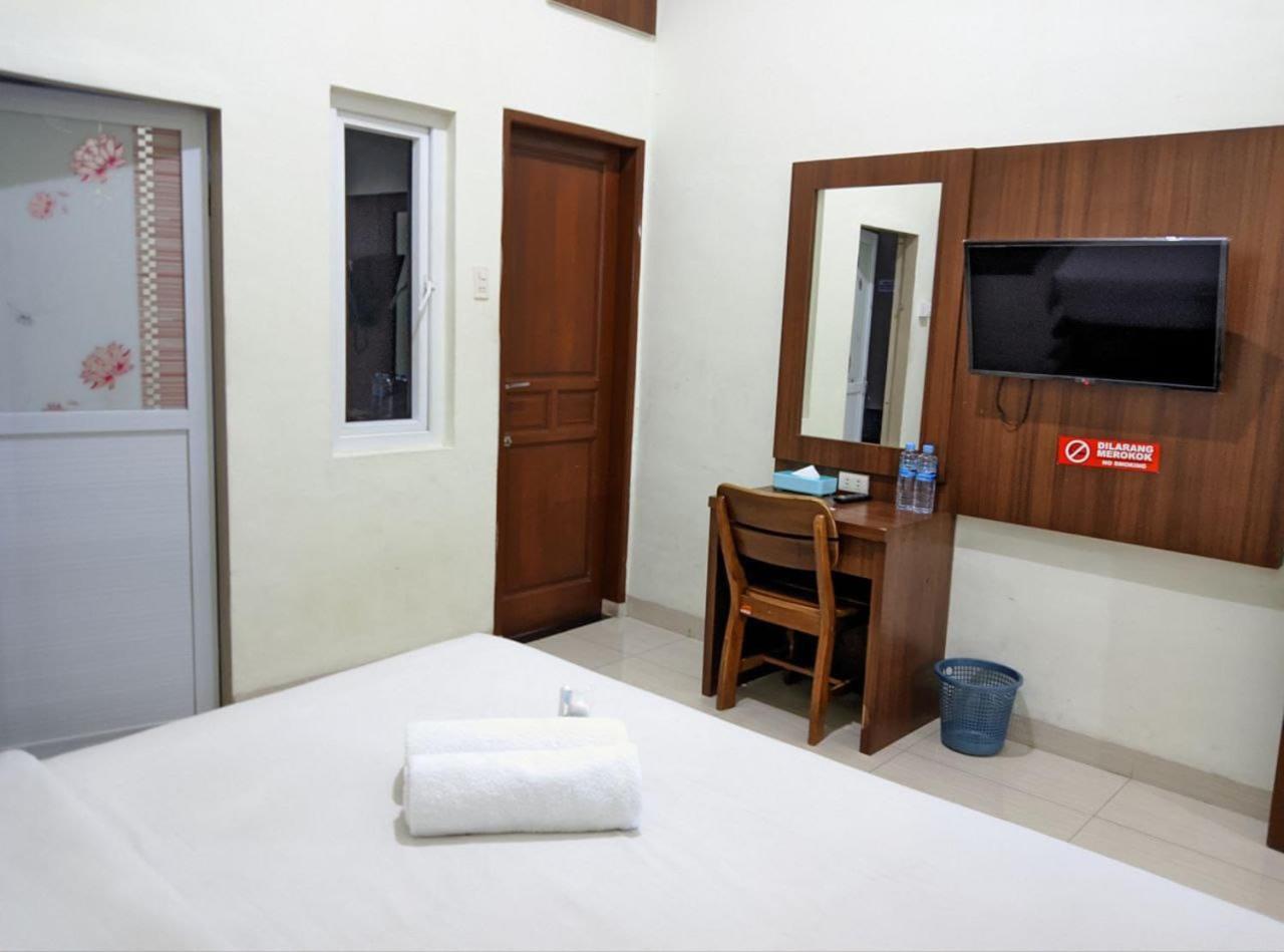 Teratai Residence Mitra Reddoorz Medan Luaran gambar
